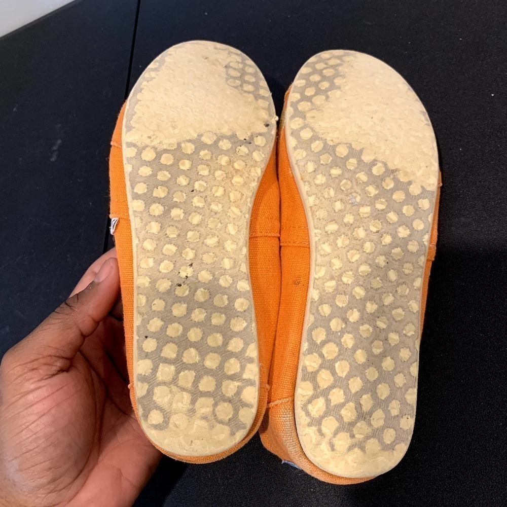 TOMS Womens Orange Charlize Theron Canvas Flat Loafer Slip On Shoes Size US 6.5W - Picture 6 of 6